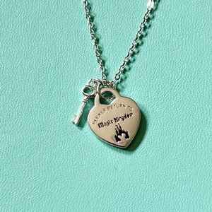 Inspired sterling silver theme parks heart key pendant necklace